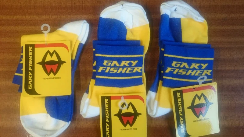 Cycling safe tape-MEDIUM GARY FISHER SUBARU RACE TEAM ISSUE CYCLING SOCKS VINTAGE ONLY THESE 3 PAIR